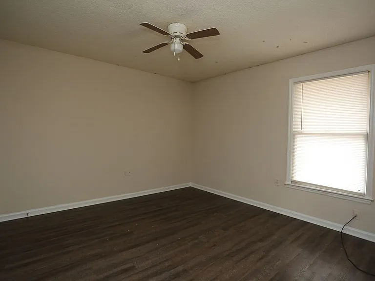 100 Lanier Dr #3 — Photo 7