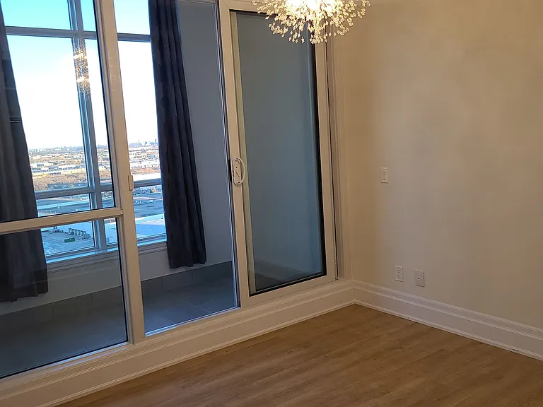 9085 Jane St #Penthouse 3 — Photo 20