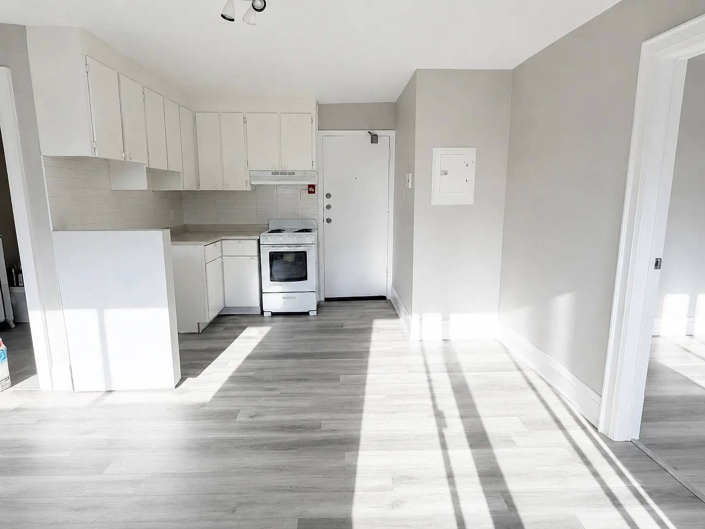415 Brunswick Ave - 7 — Photo 2