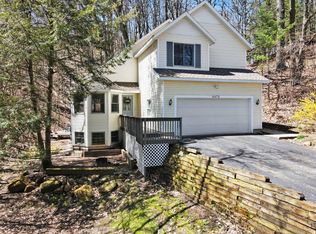 6479 Lakeshore Dr, West Olive, MI 49460