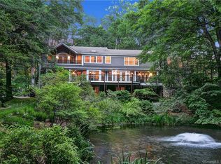 23 W Branch Rd, Westport, CT 06880