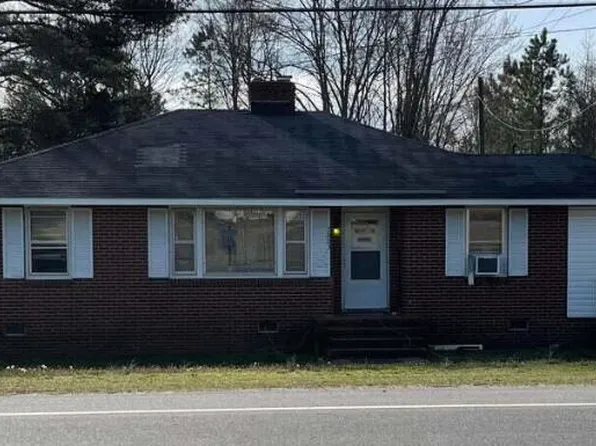 6985 W West Mount Drive, Rocky Mount, NC 27803