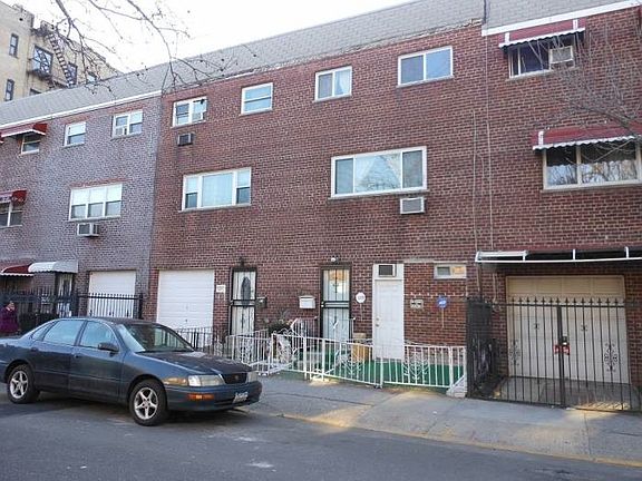 4th image of 1319 Stratford Ave