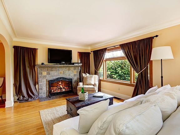 Living Room & Fireplace