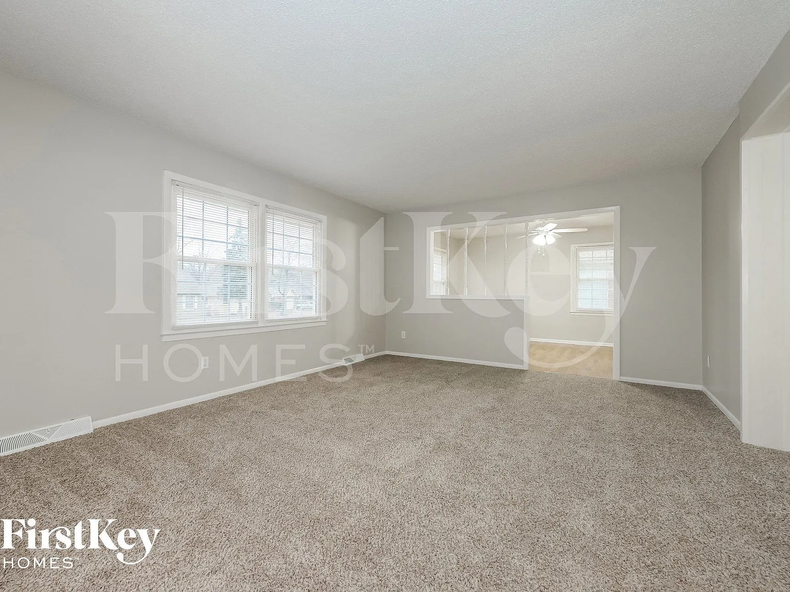 3 bed, 3.0 bath, 2104 sqft, $1,890 — Photo 4