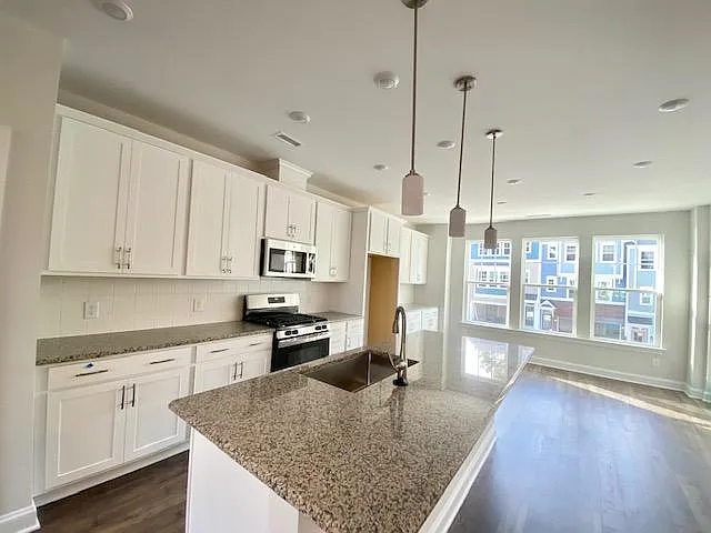 2843 Macbeth Ln — Photo 6