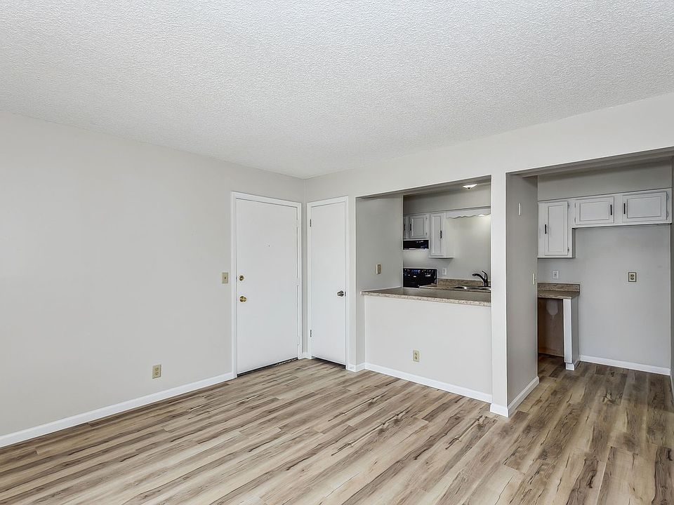 North Ridge Apartments 525 W 37th St N Wichita KS Zillow