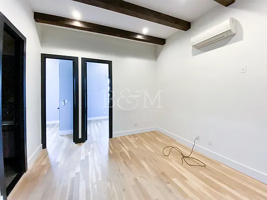 Rented by Brick&Mortar | media 18