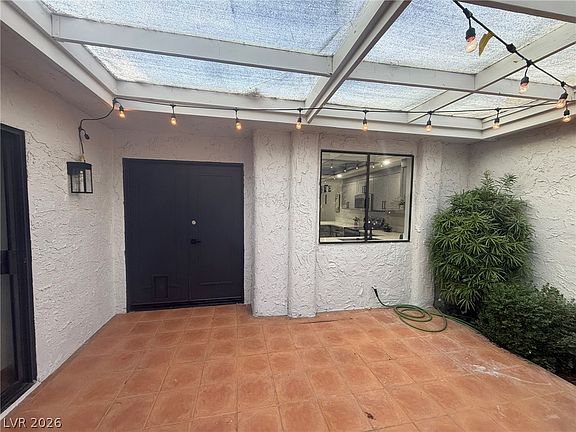3rd image of 3058 Conquista Ct