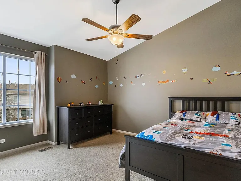 343 Stevens Ct — Photo 8