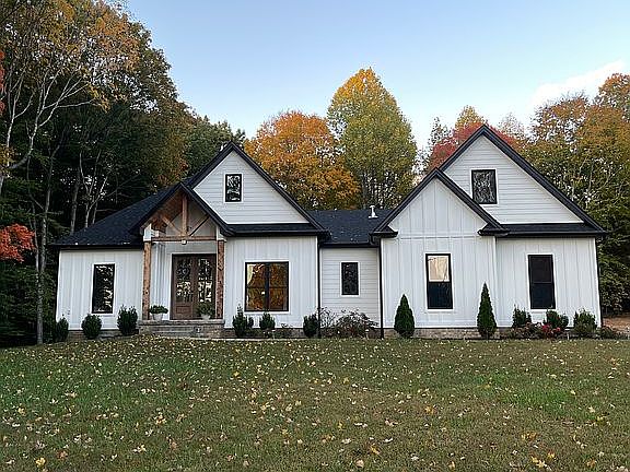 4th image of 454 Sledge Rd