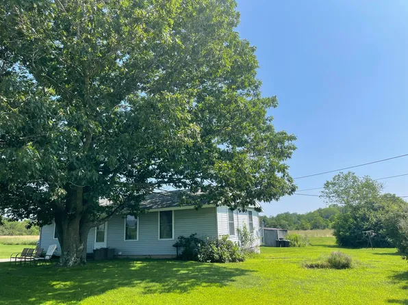 86 Beans Mill Road, Corinth, ME 04427