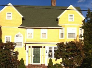 1362 Narragansett Blvd, Cranston, RI 02905