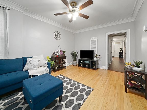 5th image of 4426 S Talman Ave