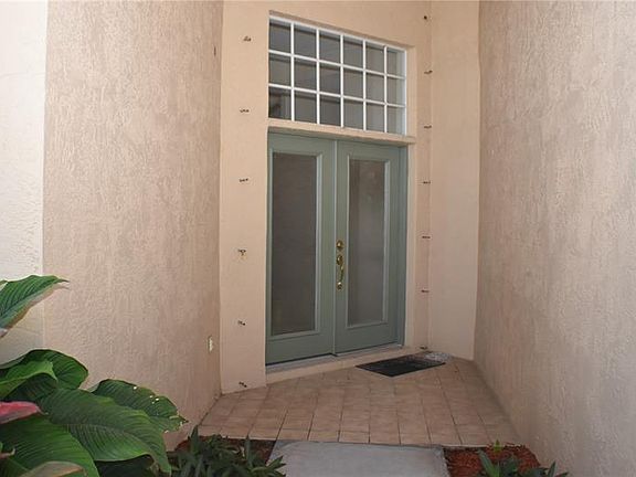 3rd image of 4897 Sabal Lake Cir