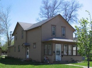 12 7th Ave SE, Aberdeen, SD 57401