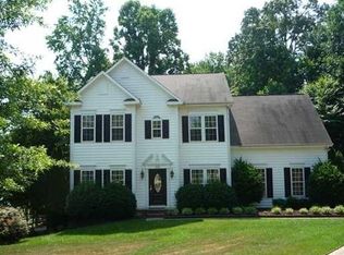102 Easy St, Mooresville, NC 28117
