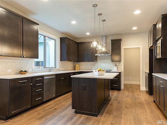 5th image of 2630 21st Ave SW #28