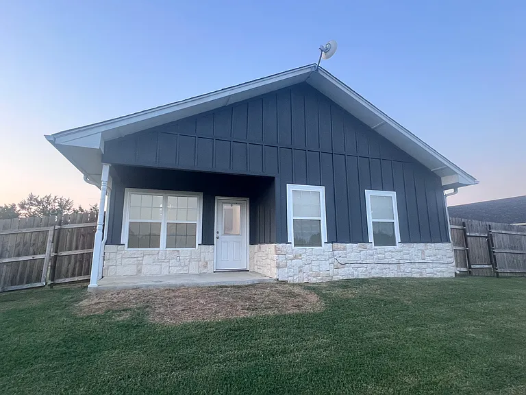 132 Concord Rd — Photo 13