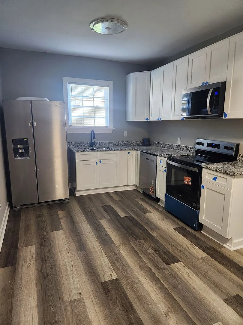 Renovated 3bed 2bath — Photo 2