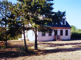3 Swan Ln, Edgartown, MA 02539
