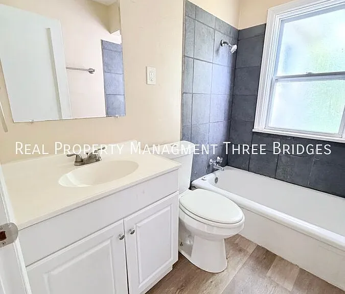 3208 Dix Ave — Photo 4