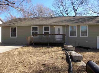 202 Chestnut St, Wamego, KS 66547