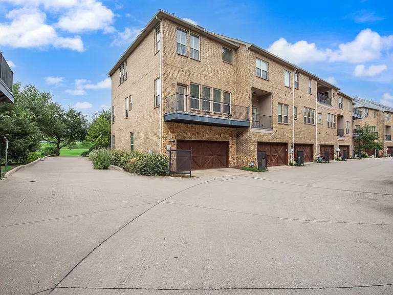 6491 Las Colinas Blvd — Photo 25