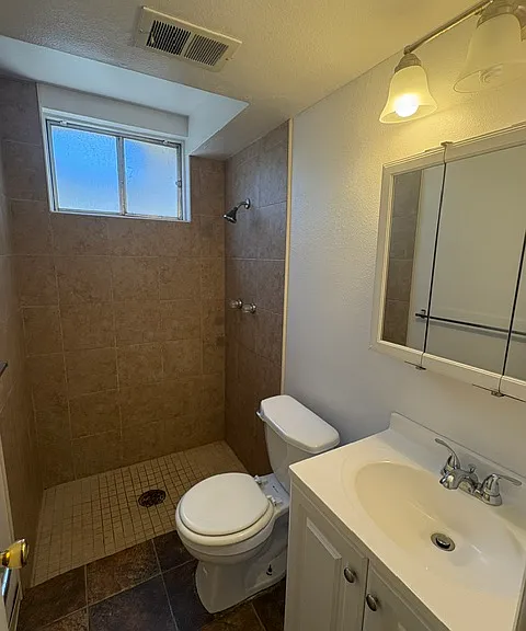 2122 E 116th Pl — Photo 16