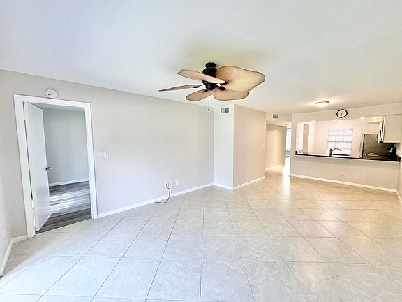 4th image of 334 Bradstrom Cir #C-103