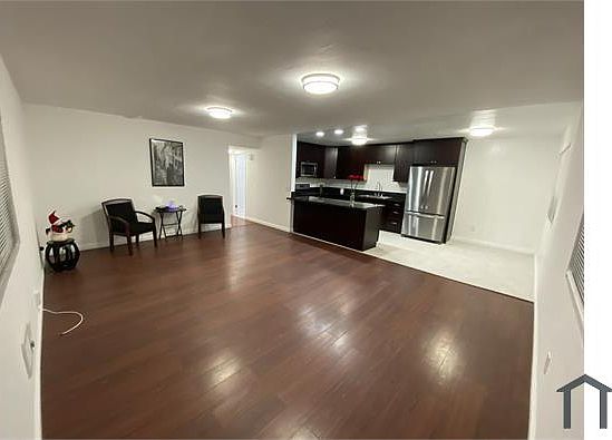 1st image of 841 40th St