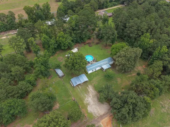 202 N Georgia St, Bloomburg, TX 75556