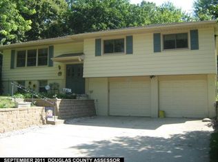 3329 S 115th St, Omaha, NE 68144