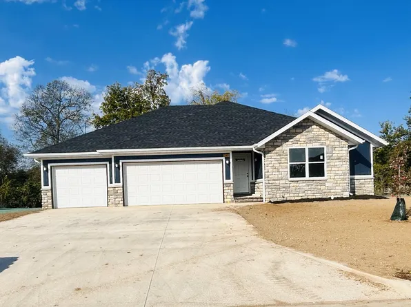 1347 S Mahn Avenue, Springfield, MO 65802