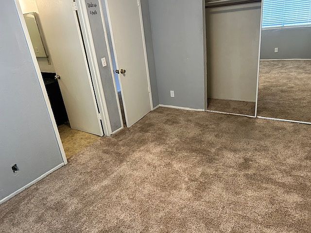 Master bedroom, approx. 12.9 feet x 9.5 feet plus closet