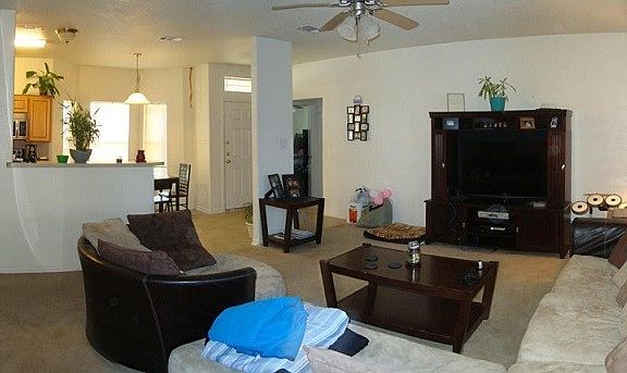 2nd image of 3701 Doffy Dr