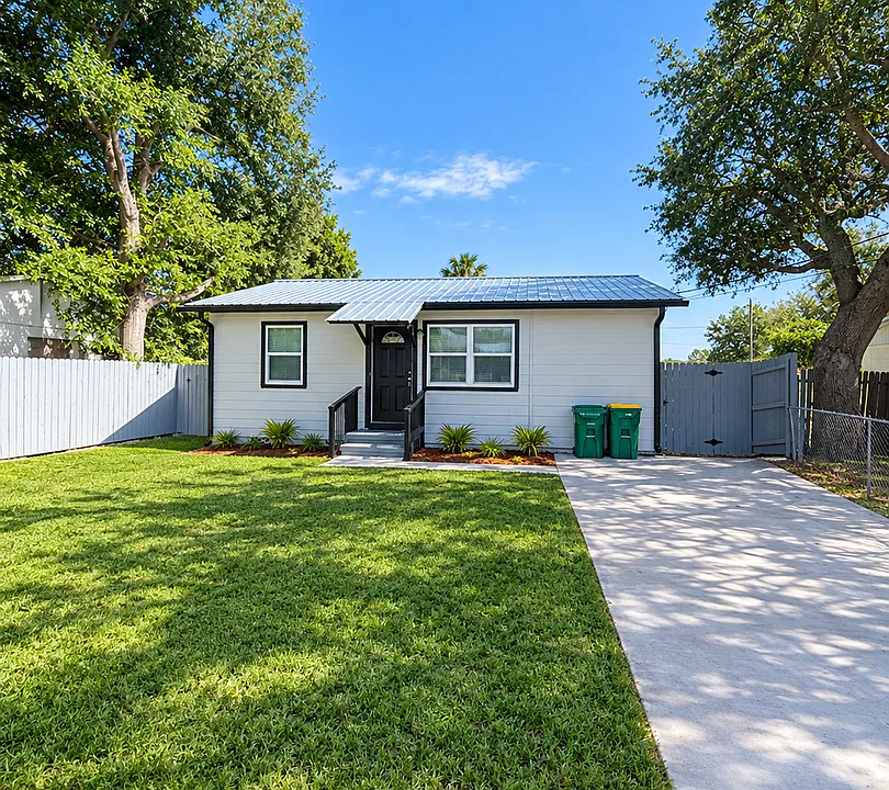 2957 Hartman Ln