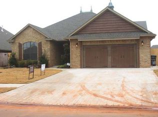 1000 Kelsi Dr, Moore, OK 73160