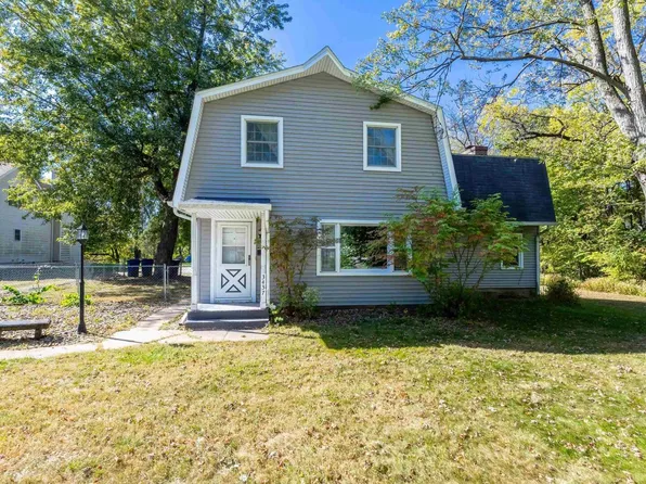 3437 14th St, Moline, IL 61265