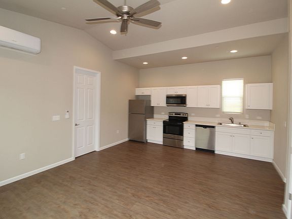 4th image of 2367 N Arthur Ave