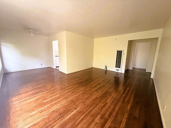 3rd image of 3105 High St APT 14A