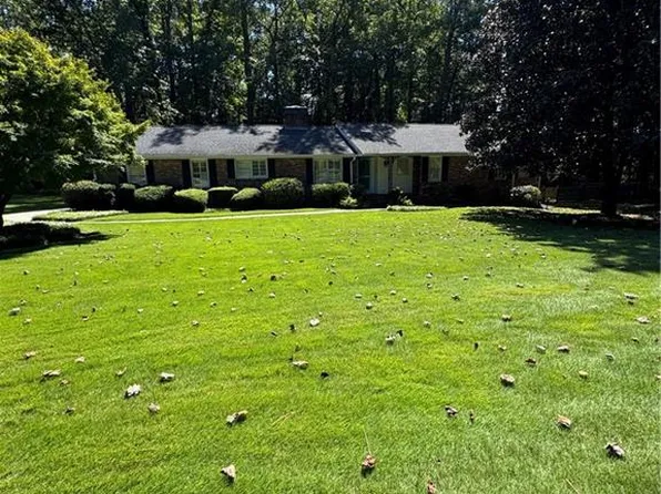 304 Colewood Way NW, Sandy Springs, GA 30328