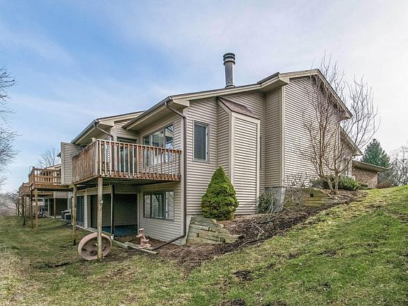 2nd image of 3241 Lake Dr SE #5