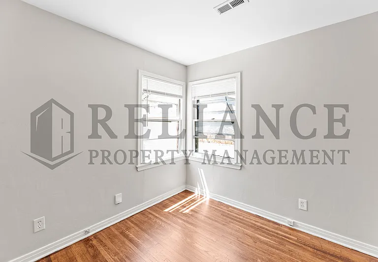2237 N Erie Ave — Photo 22