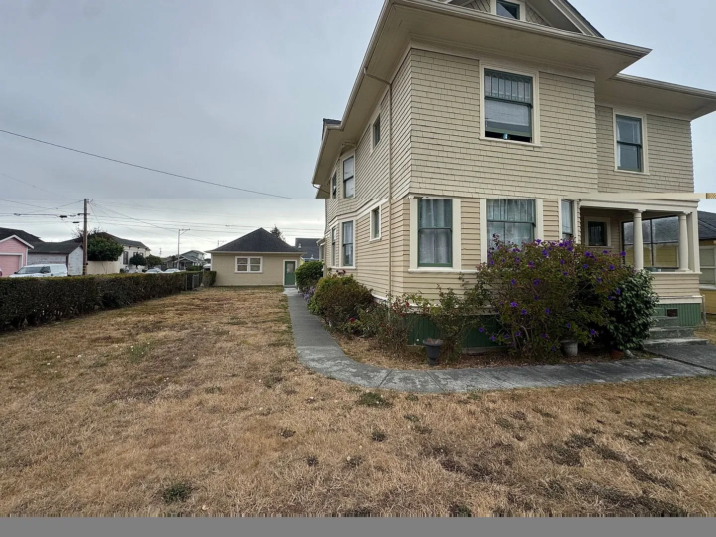 2146 C ST — Photo 2
