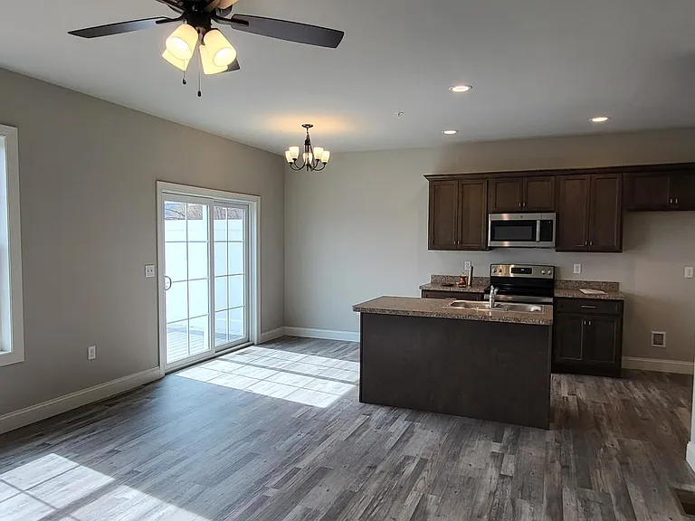 Kitchen with a Center Island