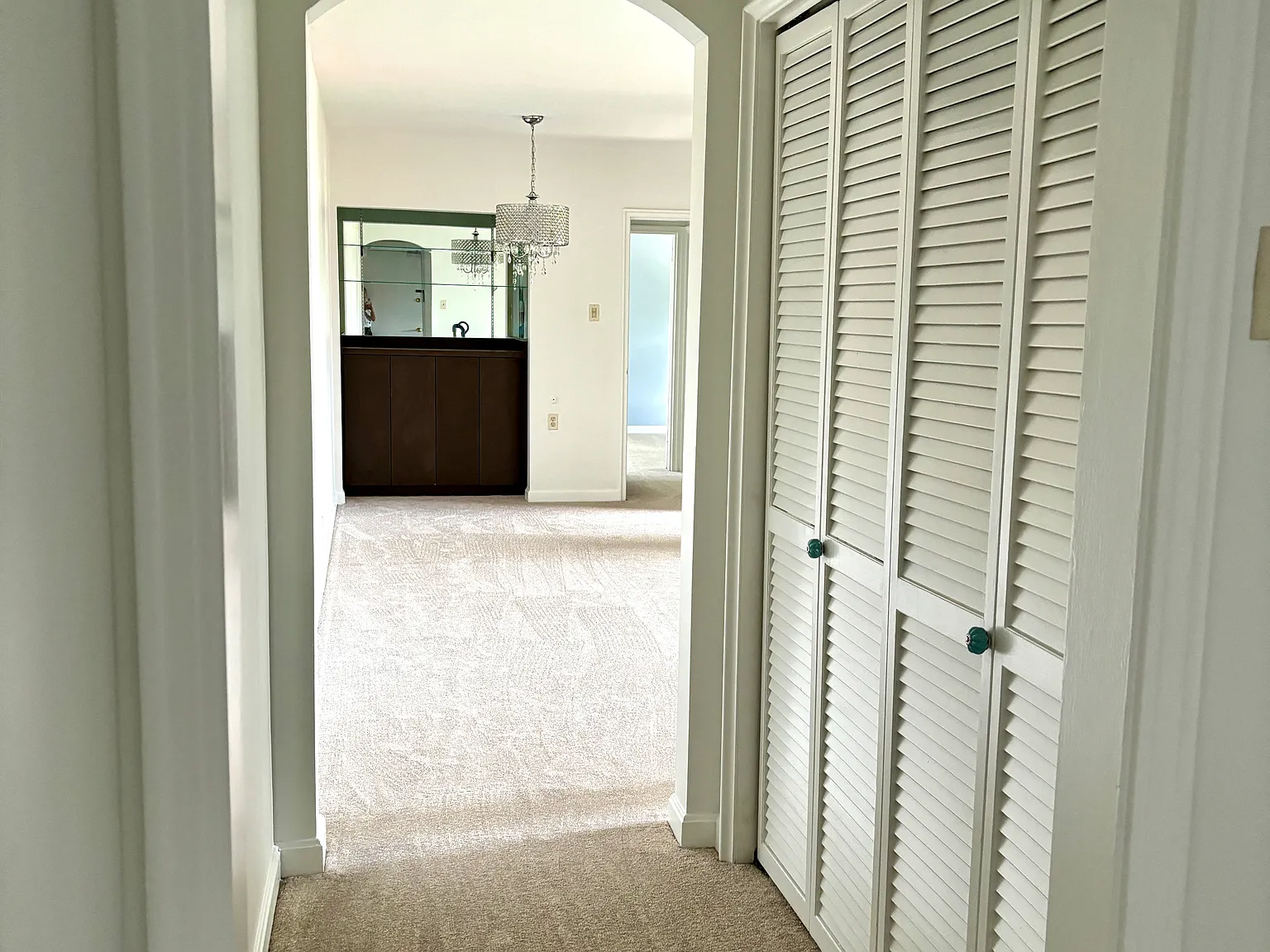 2 bed, 1085 sqft, $1,950 — Photo 3