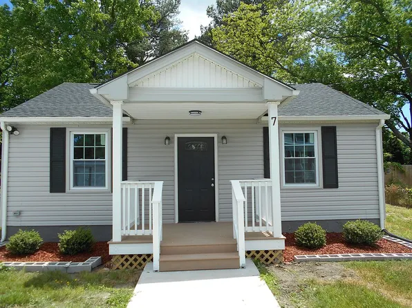 7 Edgewood Dr, Hampton, VA 23666