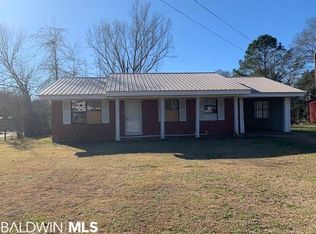 106 Elizabeth St, Evergreen, AL 36401