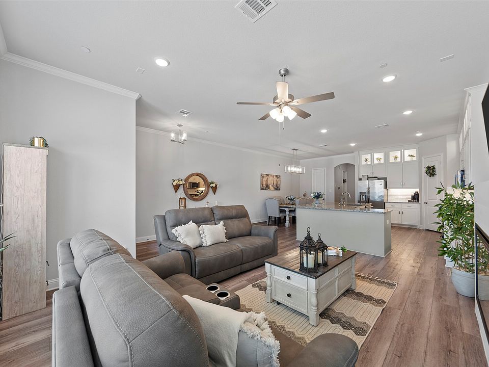 1st image of 1886 Melinda Ln